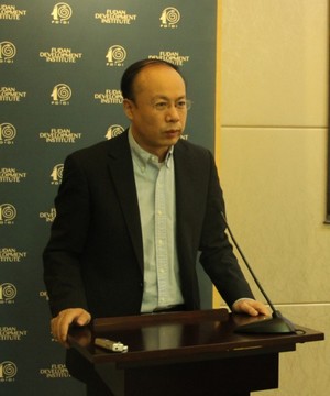 国际关系与公共事务学院院长 陈志敏